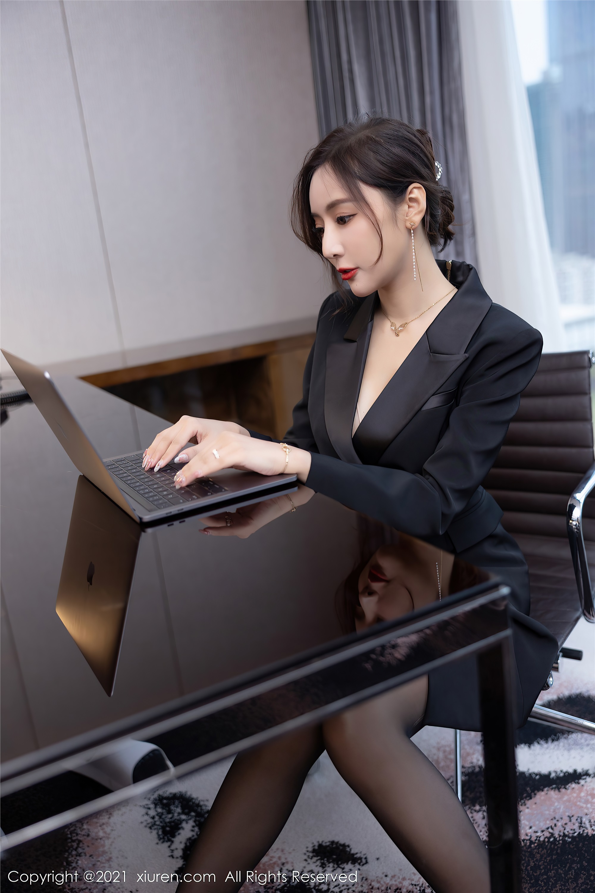 Xiuren秀人网 2021.12.02 NO.4293 王馨瑶yanni